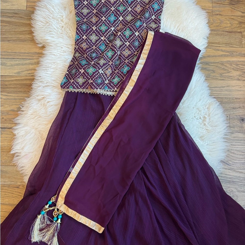 Indian ethnic palazzo and top, size 20, girls 3-4 years.